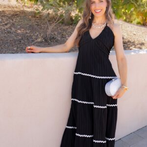 Tiered Lace Accent Maxi Dress