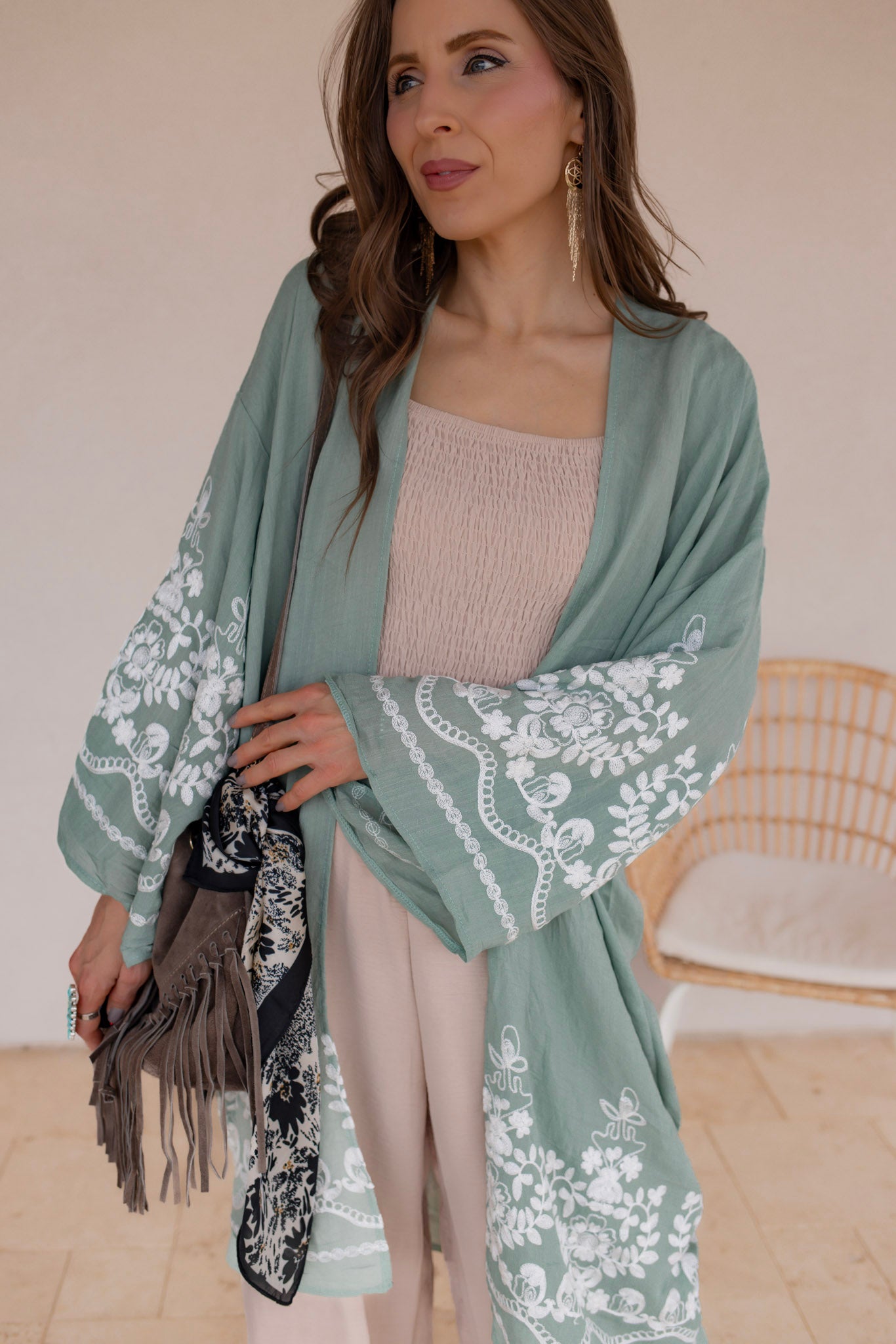 Embroidered Floral Vine Lightweight Kimono - Image 2