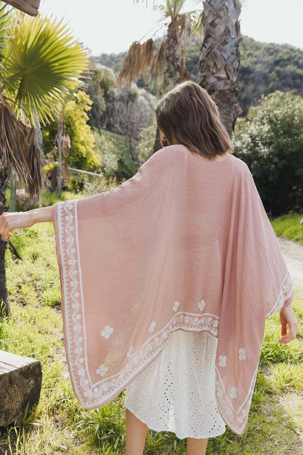 Chic Floral Kimono - Image 4