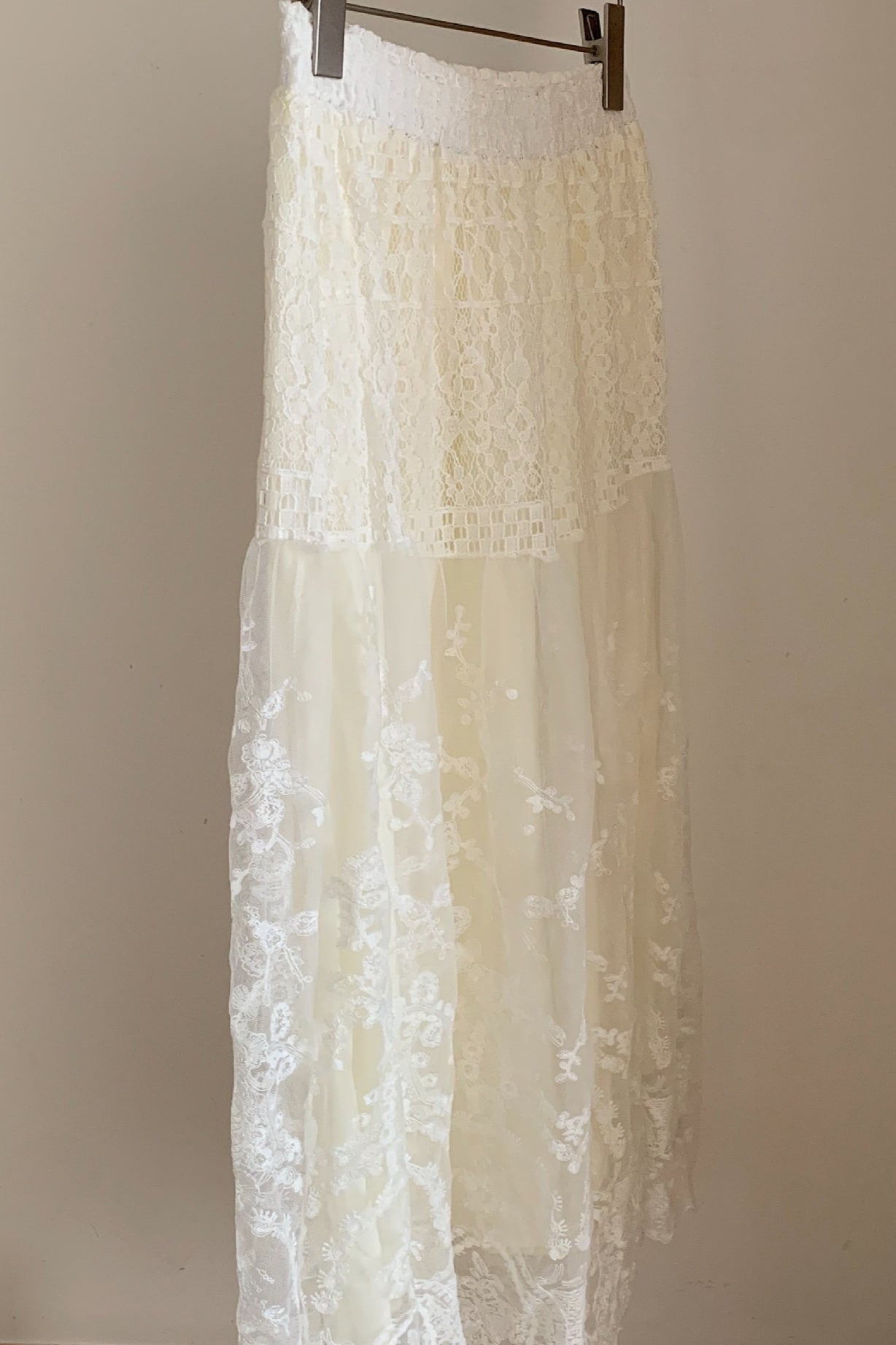 Relaxed Lace Vintage A Line Skirt - Image 4