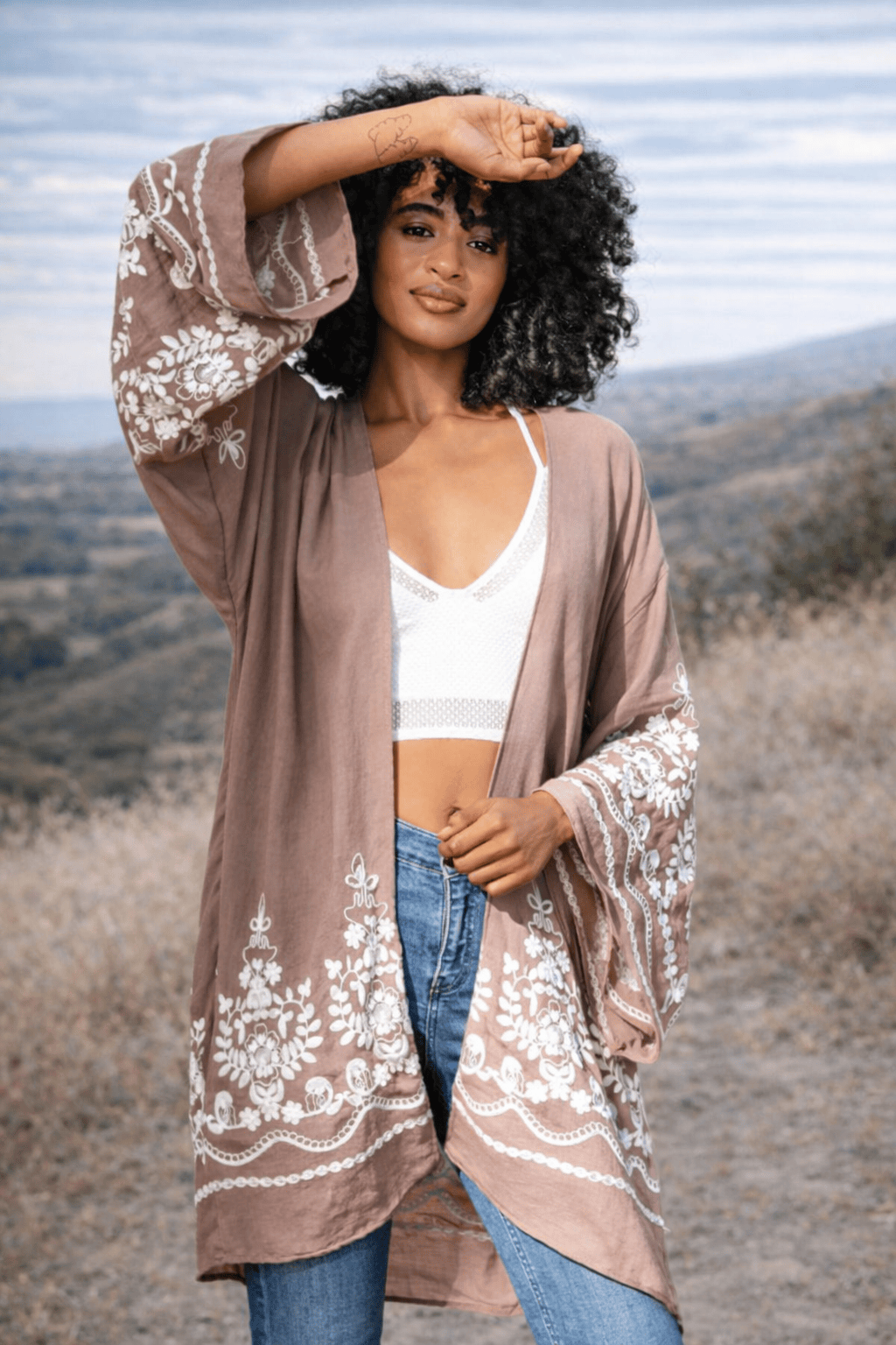 Embroidered Floral Vine Lightweight Kimono - Image 7