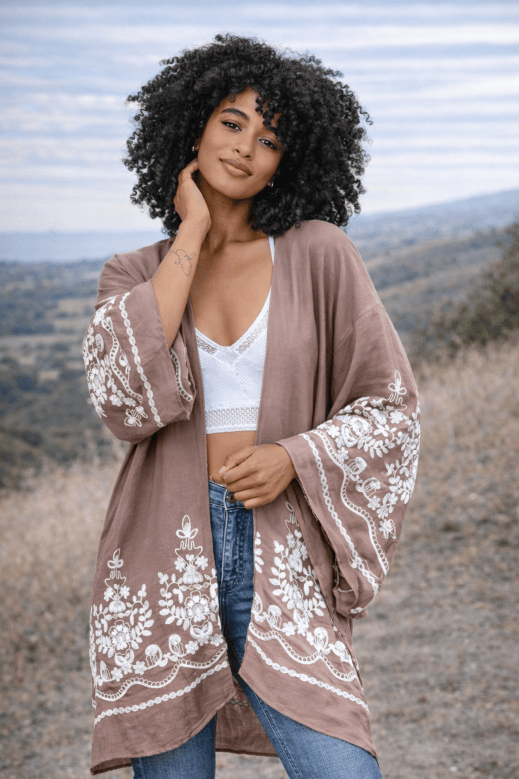 Embroidered Floral Vine Lightweight Kimono - Image 6