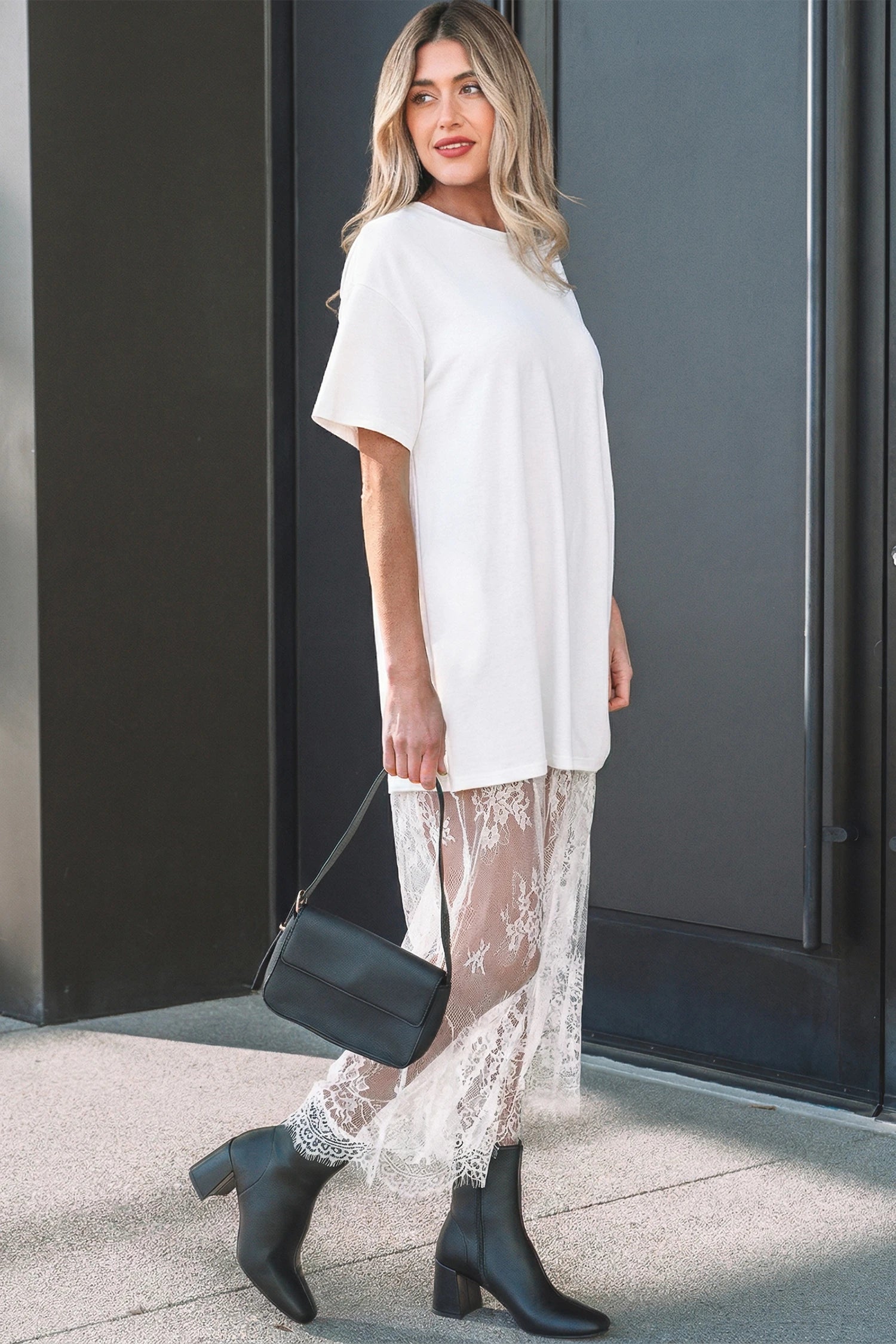 Lace Detail Lounge Maxi Dress - Image 4