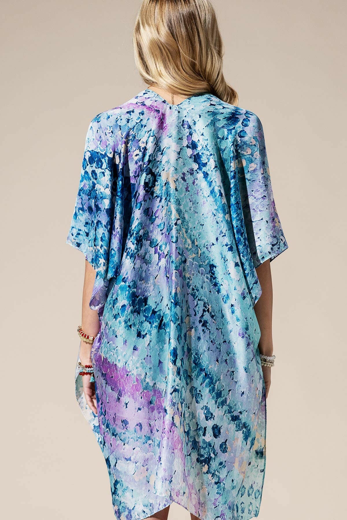 Abstract Print Silky Feel Kimono - Image 13
